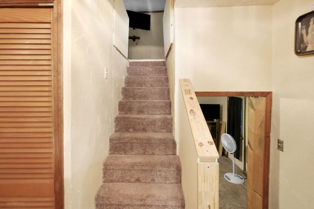Image 24 of property listing at 811 S Lincoln Boulevard, Centralia, IL 62801