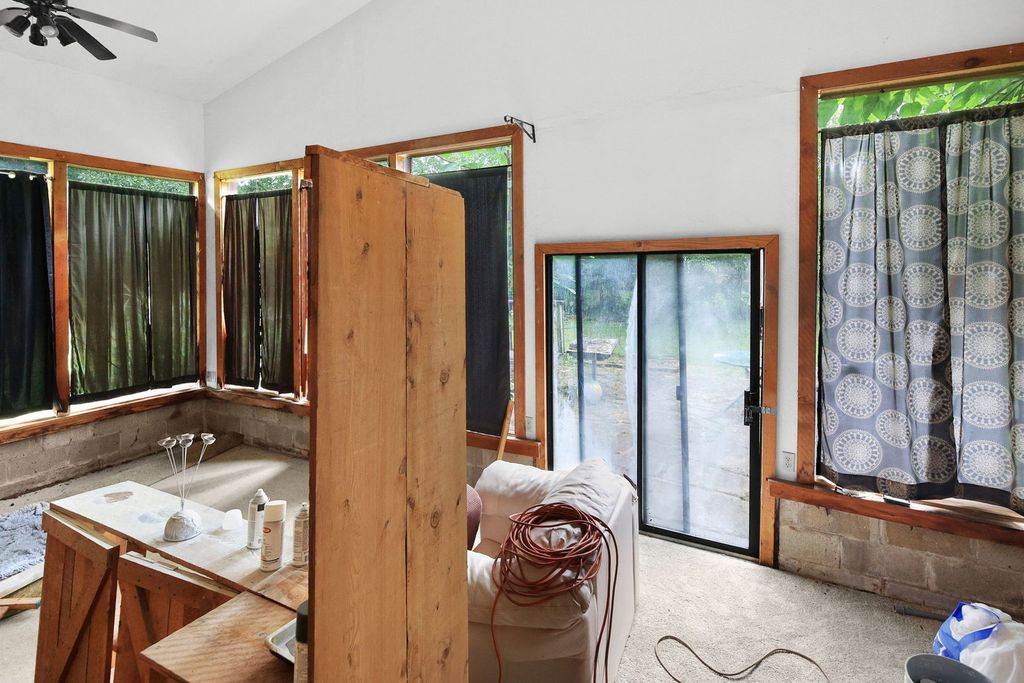 Image 25 of property listing at 811 S Lincoln Boulevard, Centralia, IL 62801