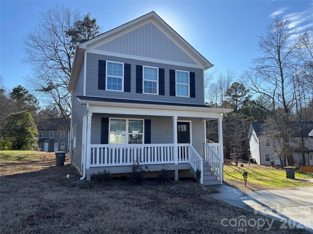 1402 Martin Luther King Jr Avenue B, Kannapolis, NC 28083