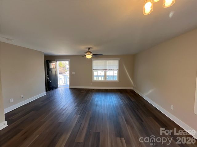 1402 Martin Luther King Jr Avenue B, Kannapolis, NC 28083