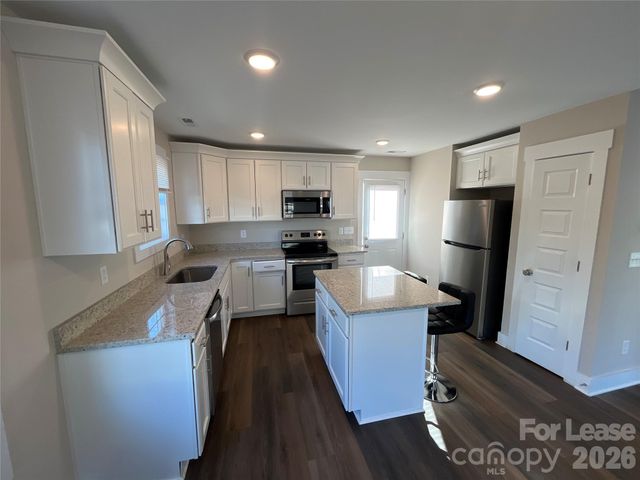 1402 Martin Luther King Jr Avenue B, Kannapolis, NC 28083