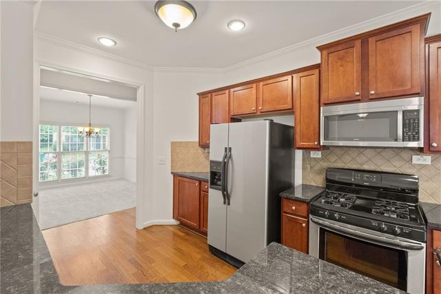 110 Valdosta Avenue, Canton, GA 30114
