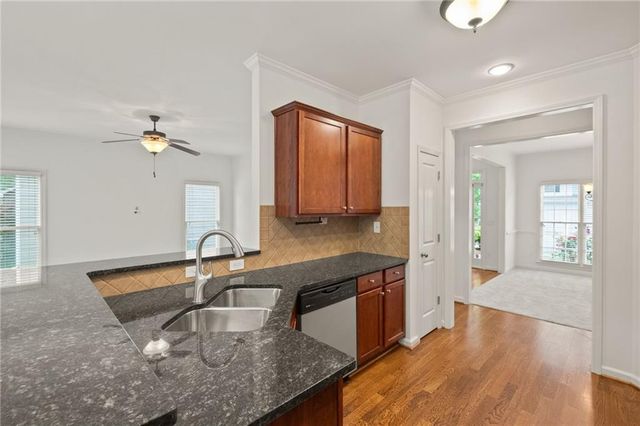110 Valdosta Avenue, Canton, GA 30114