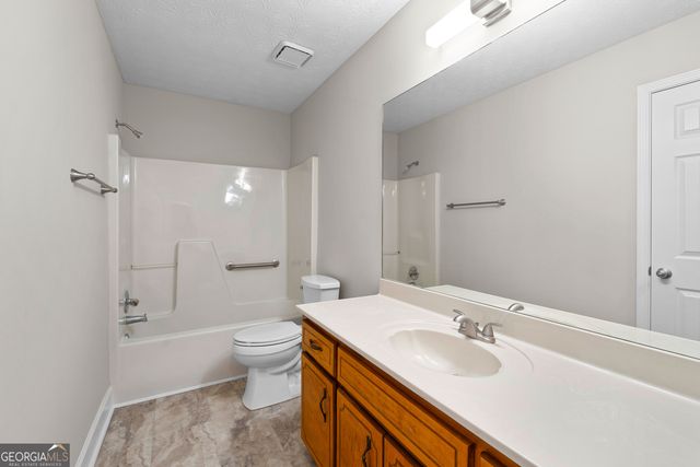 180 Wilbanks Drive, Fayetteville, GA 30215