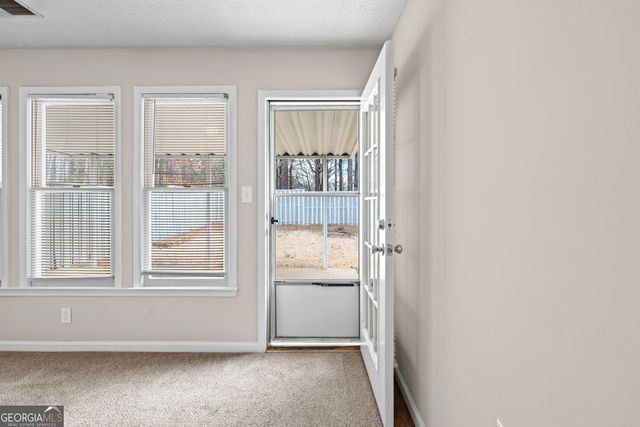 180 Wilbanks Drive, Fayetteville, GA 30215