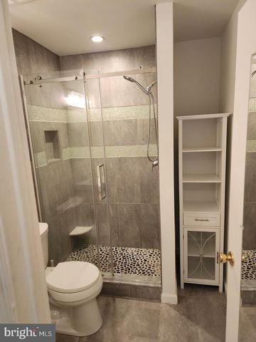 25 FORSYTHIA CT, Lafayette Hill, PA 19444