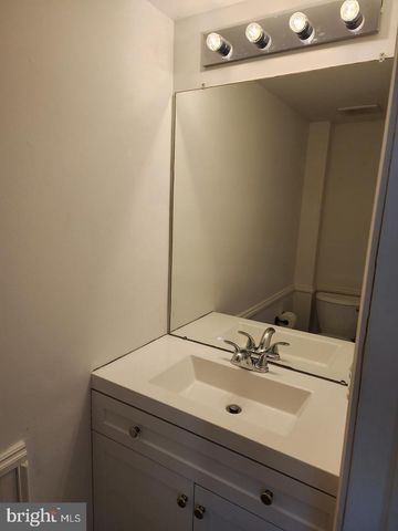 25 FORSYTHIA CT, Lafayette Hill, PA 19444