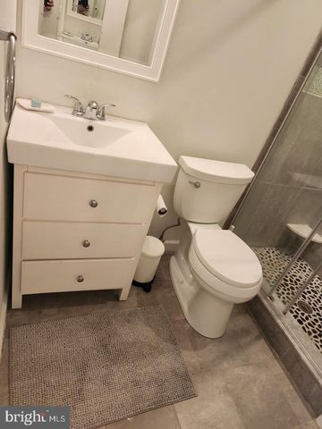 25 FORSYTHIA CT, Lafayette Hill, PA 19444