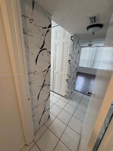 3720 Inverrary Dr 2K, Lauderhill, FL 33319