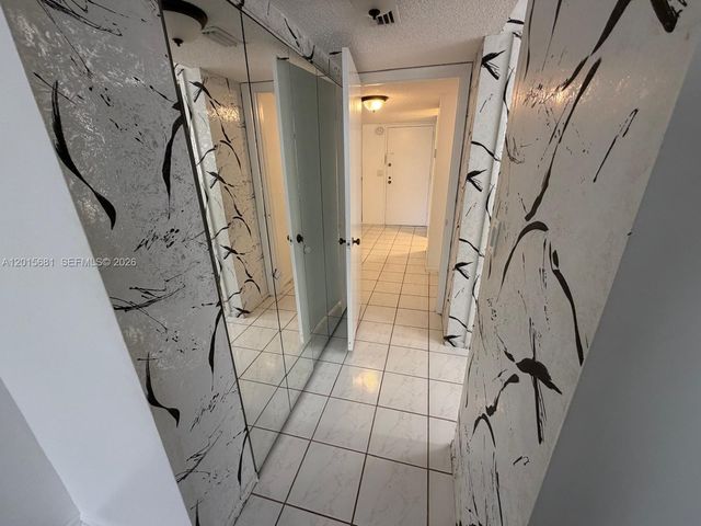 3720 Inverrary Dr 2K, Lauderhill, FL 33319