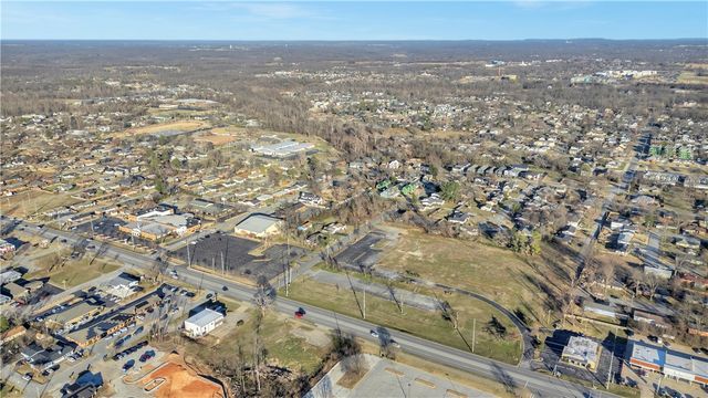 605 Walton Boulevard, Bentonville, AR 72712