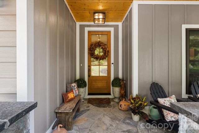 14 Sugarland Ridge Trail, Fairview, NC 28730