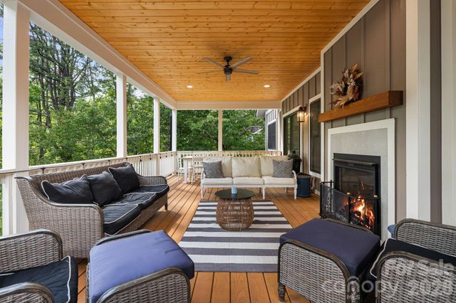 14 Sugarland Ridge Trail, Fairview, NC 28730