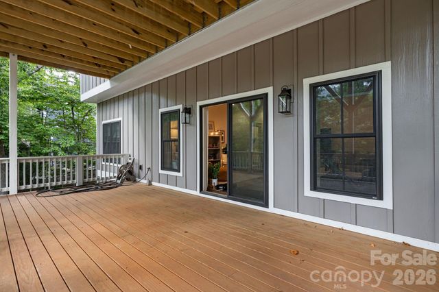 14 Sugarland Ridge Trail, Fairview, NC 28730