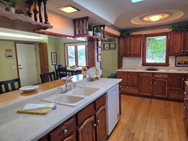 558 113th Lane NW, Coon Rapids, MN 55448