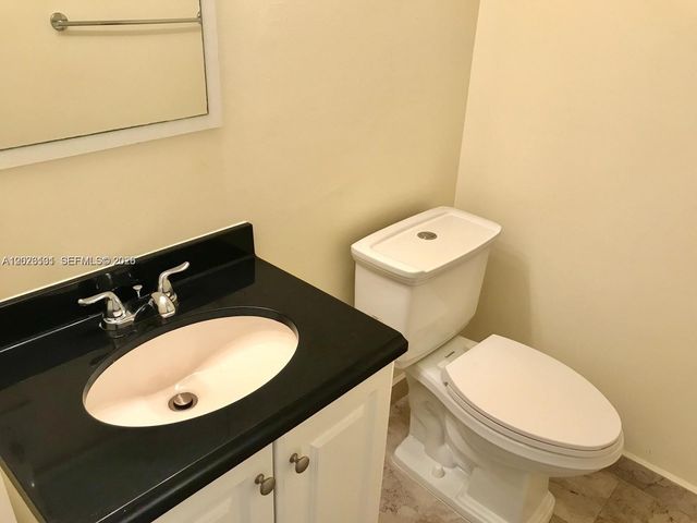 13155 Ixora Ct 907, North Miami, FL 33181