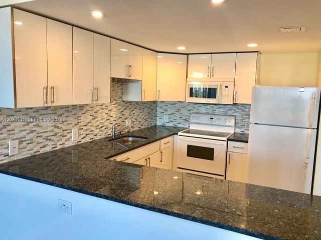 13155 Ixora Ct 907, North Miami, FL 33181