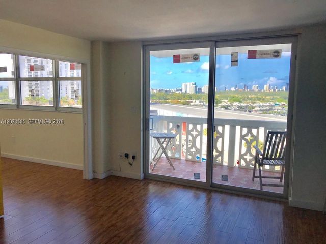 13155 Ixora Ct 907, North Miami, FL 33181