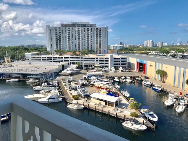 13155 Ixora Ct 907, North Miami, FL 33181