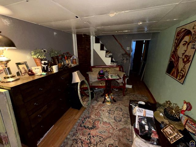 1919 SE Iowa AVE, Topeka, KS 66607