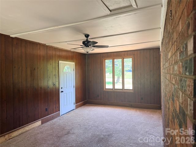 267 Hoopaugh Avenue, Ellenboro, NC 28040