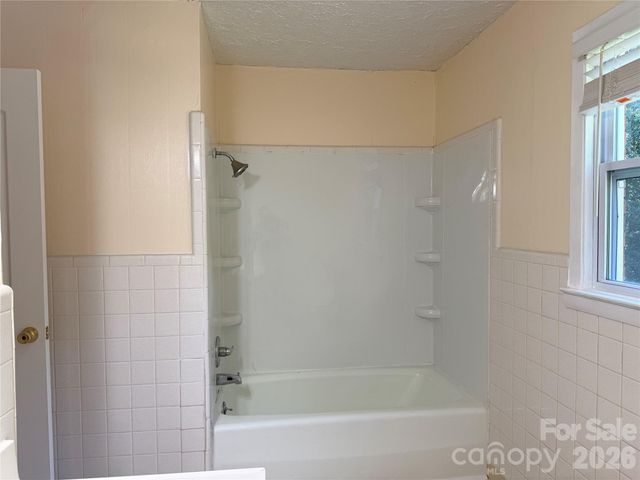 267 Hoopaugh Avenue, Ellenboro, NC 28040