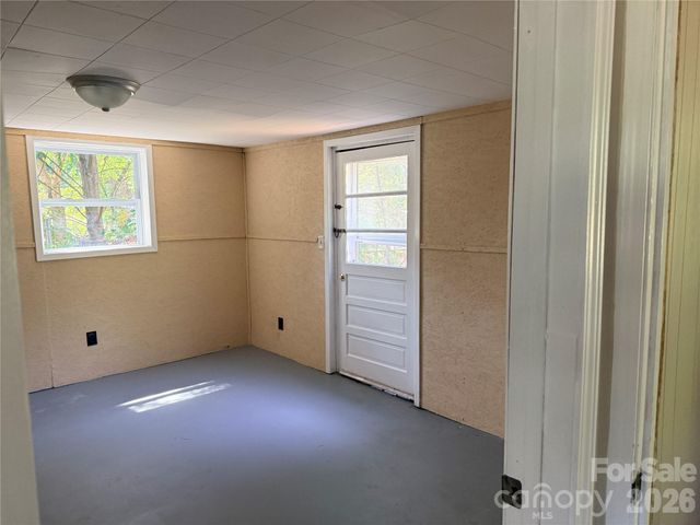 267 Hoopaugh Avenue, Ellenboro, NC 28040