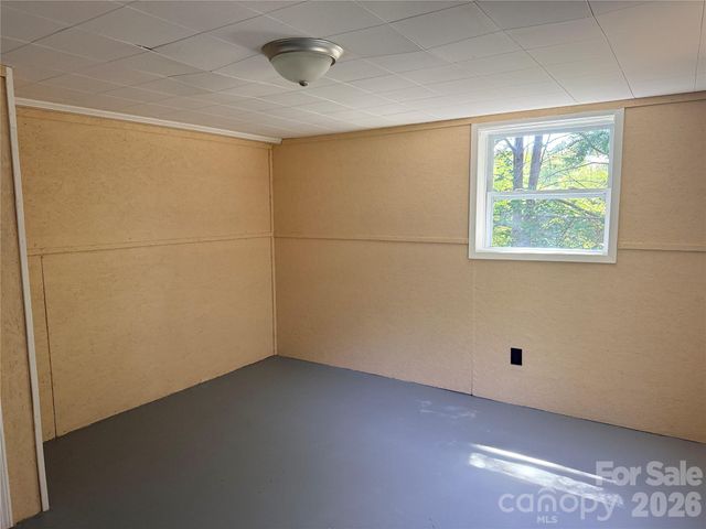 267 Hoopaugh Avenue, Ellenboro, NC 28040