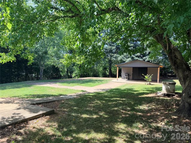 267 Hoopaugh Avenue, Ellenboro, NC 28040