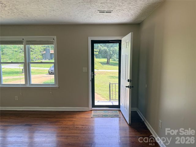 267 Hoopaugh Avenue, Ellenboro, NC 28040