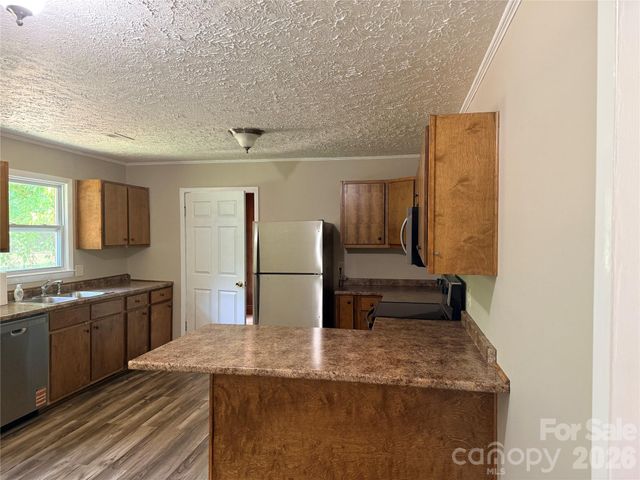 267 Hoopaugh Avenue, Ellenboro, NC 28040
