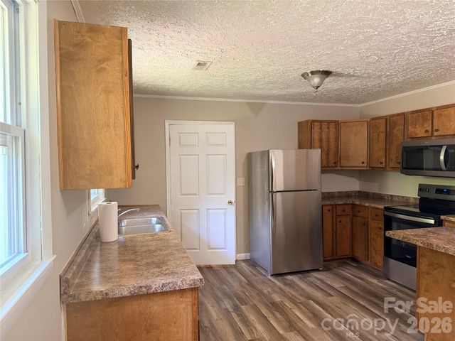 267 Hoopaugh Avenue, Ellenboro, NC 28040