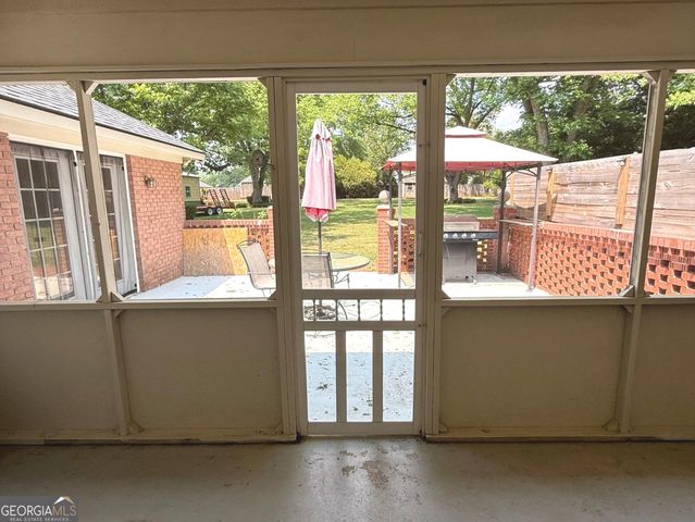 120 Esterine Drive, Warner Robins, GA 31093