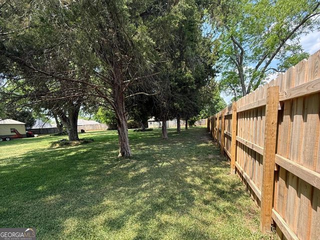 120 Esterine Drive, Warner Robins, GA 31093