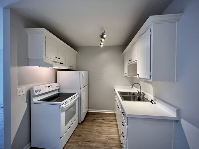 2601 Hillsboro Pike Apt B8, Nashville, TN 37212