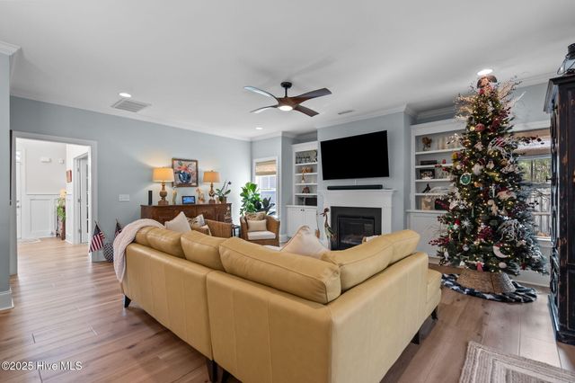 426 Canter Crest Road, Hampstead, NC 28443