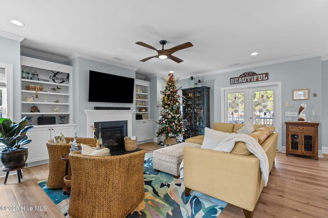 426 Canter Crest Road, Hampstead, NC 28443