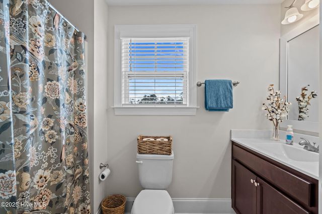 426 Canter Crest Road, Hampstead, NC 28443