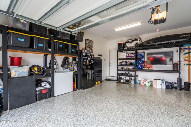 426 Canter Crest Road, Hampstead, NC 28443