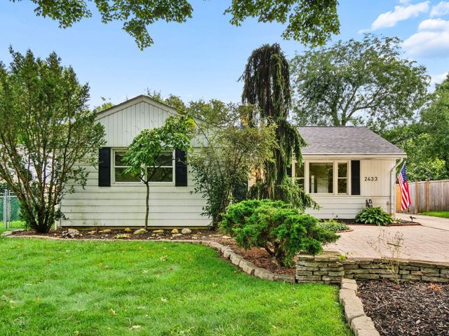 2433 Fishinger Road, Upper Arlington, OH 43221