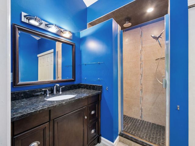 2433 Fishinger Road, Upper Arlington, OH 43221