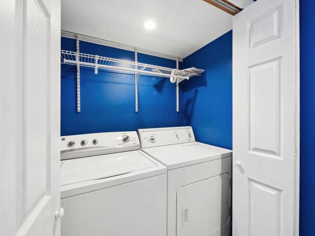 2433 Fishinger Road, Upper Arlington, OH 43221