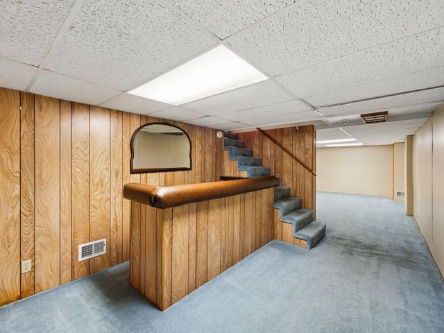 2433 Fishinger Road, Upper Arlington, OH 43221