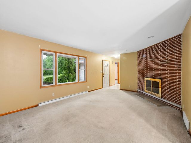 2433 Fishinger Road, Upper Arlington, OH 43221