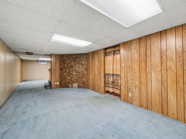 2433 Fishinger Road, Upper Arlington, OH 43221