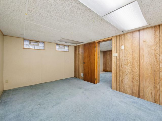 2433 Fishinger Road, Upper Arlington, OH 43221