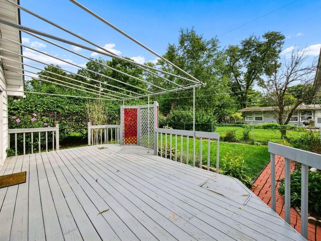 2433 Fishinger Road, Upper Arlington, OH 43221