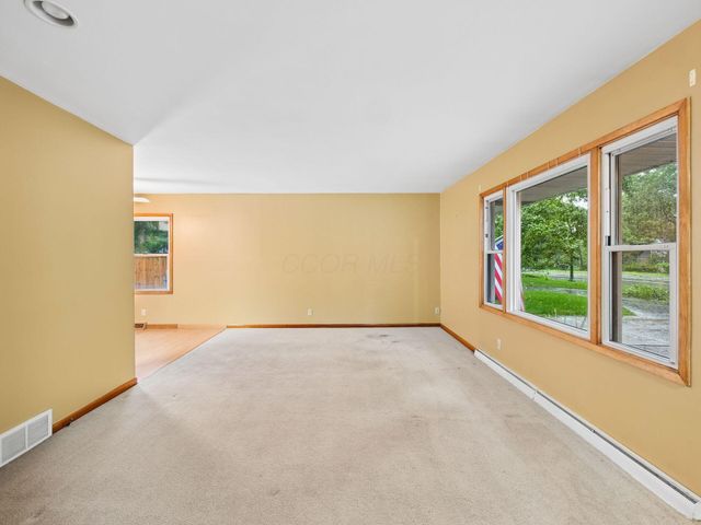 2433 Fishinger Road, Upper Arlington, OH 43221