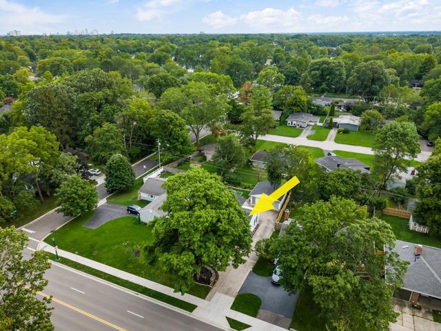 2433 Fishinger Road, Upper Arlington, OH 43221