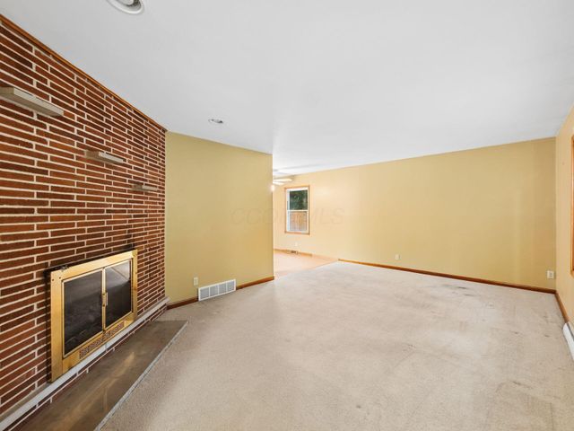 2433 Fishinger Road, Upper Arlington, OH 43221